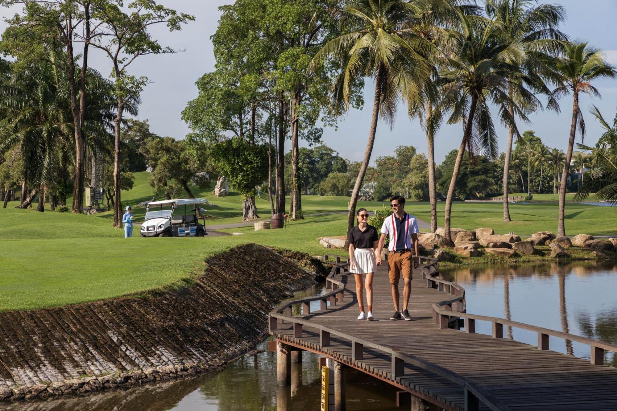 Le Meridien Suvarnabhumi, Bangkok Golf Resort And Spa Exterior foto